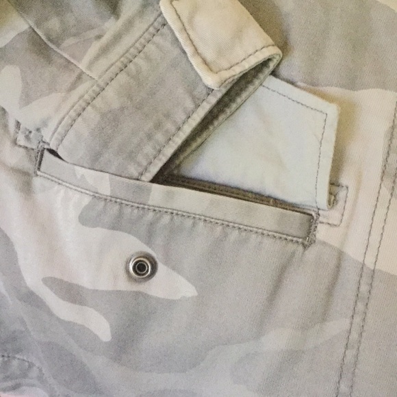 NWT Camouflage Jacket Small Abercrombie & Fitch - Picture 6 of 8